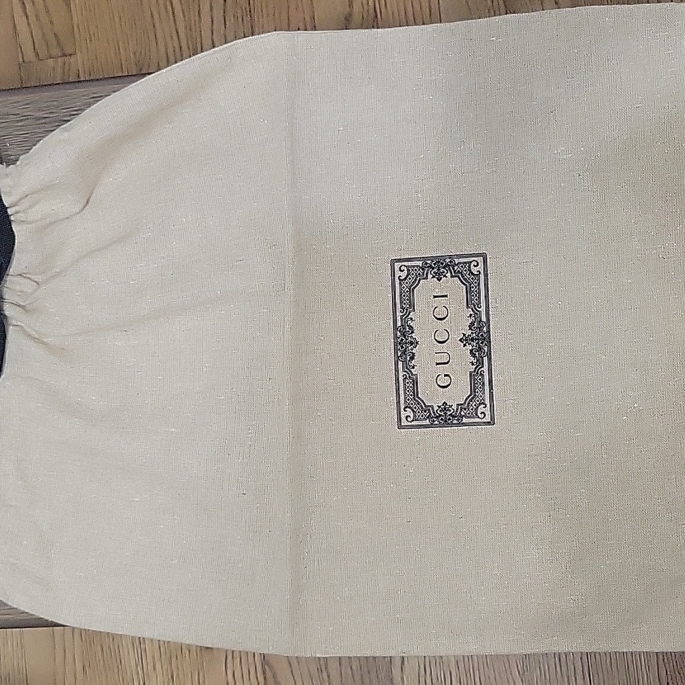 Large Gucci storage bag